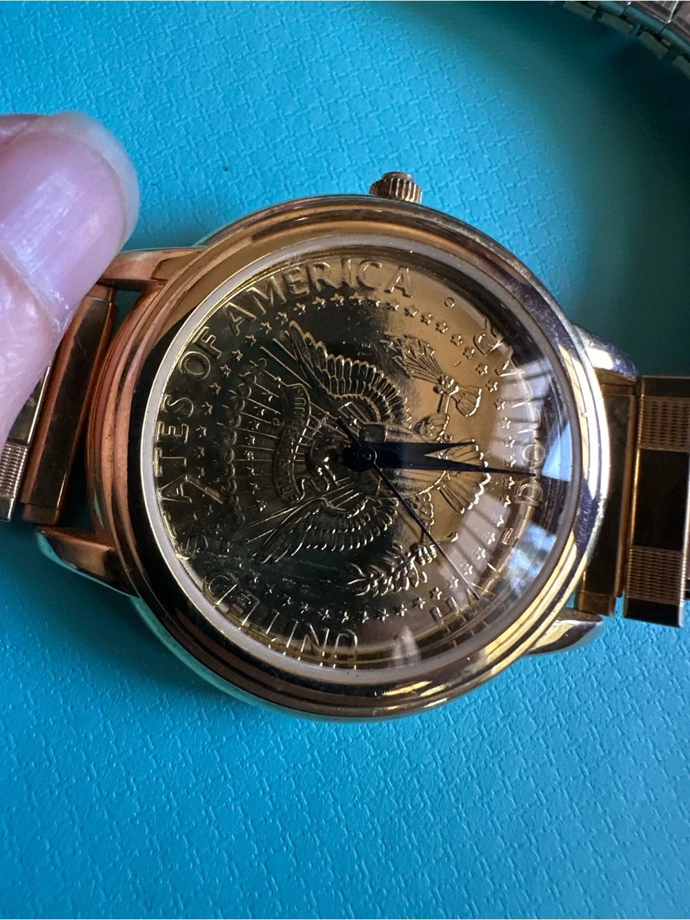 Vintage Gold Tone Half Dollar Presidential Coin Stretch Band Wristwatch